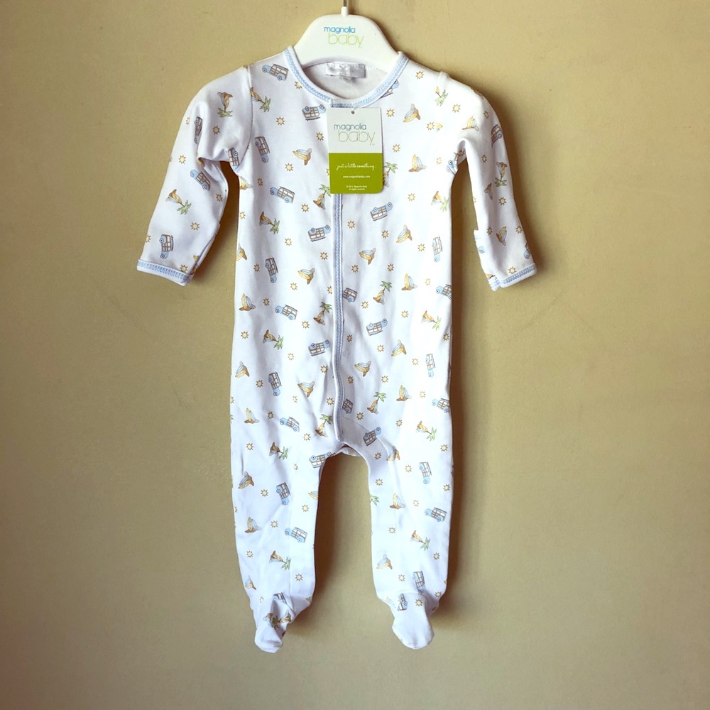 NWT Magnolia Baby Onesie 👶🏻